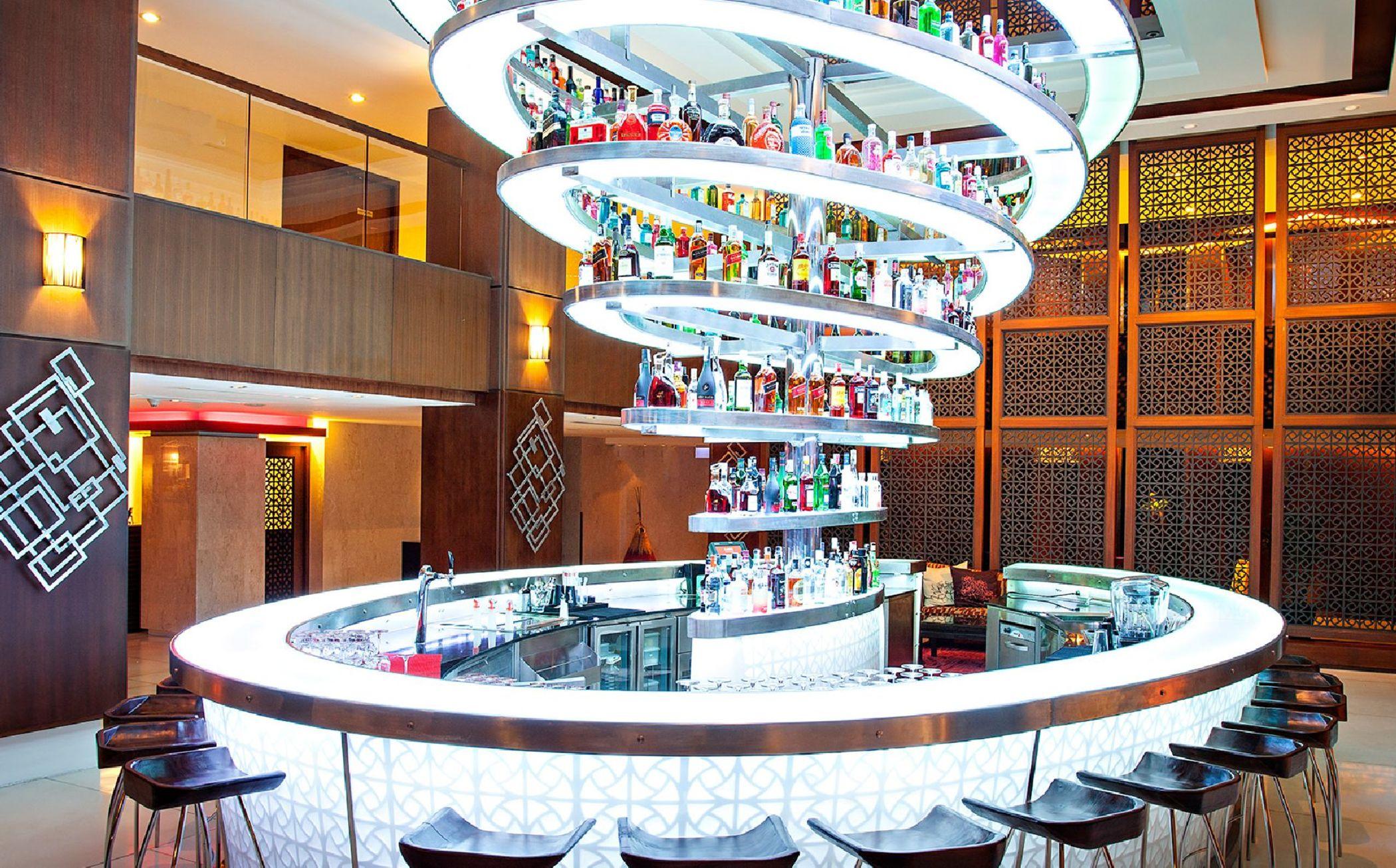 Radisson Red Phuket Patong Beach Екстер'єр фото