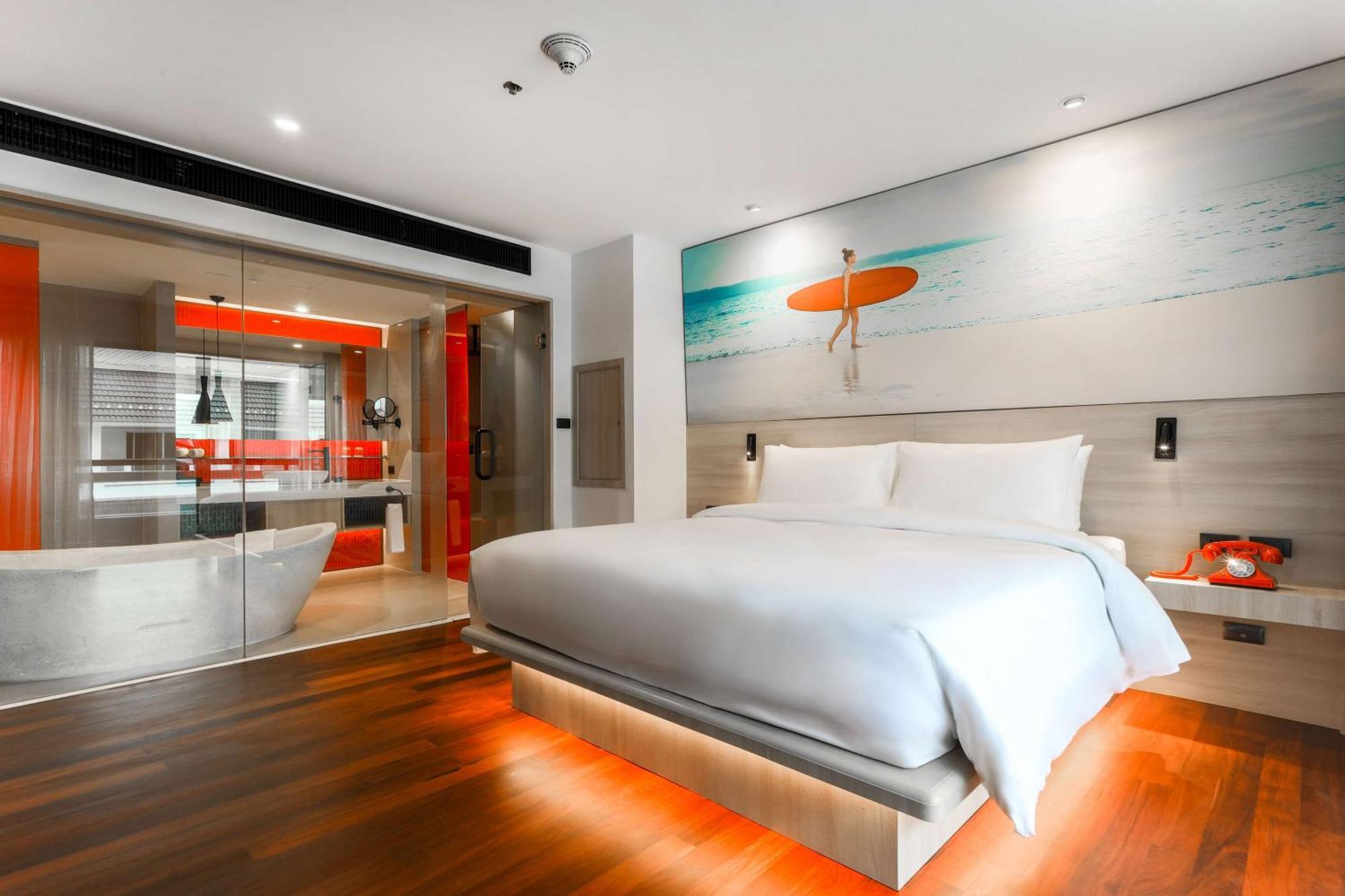 Radisson Red Phuket Patong Beach Екстер'єр фото